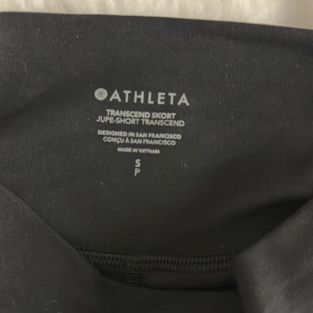 Athleta Black Jupe-Short Transcend Skirt Skort Small
